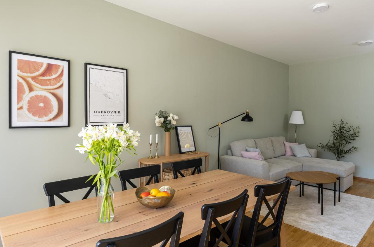 Flora Luxury Apartment